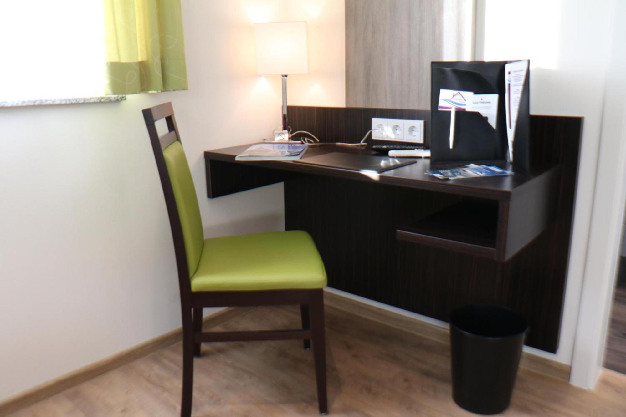 Hotel Stock
